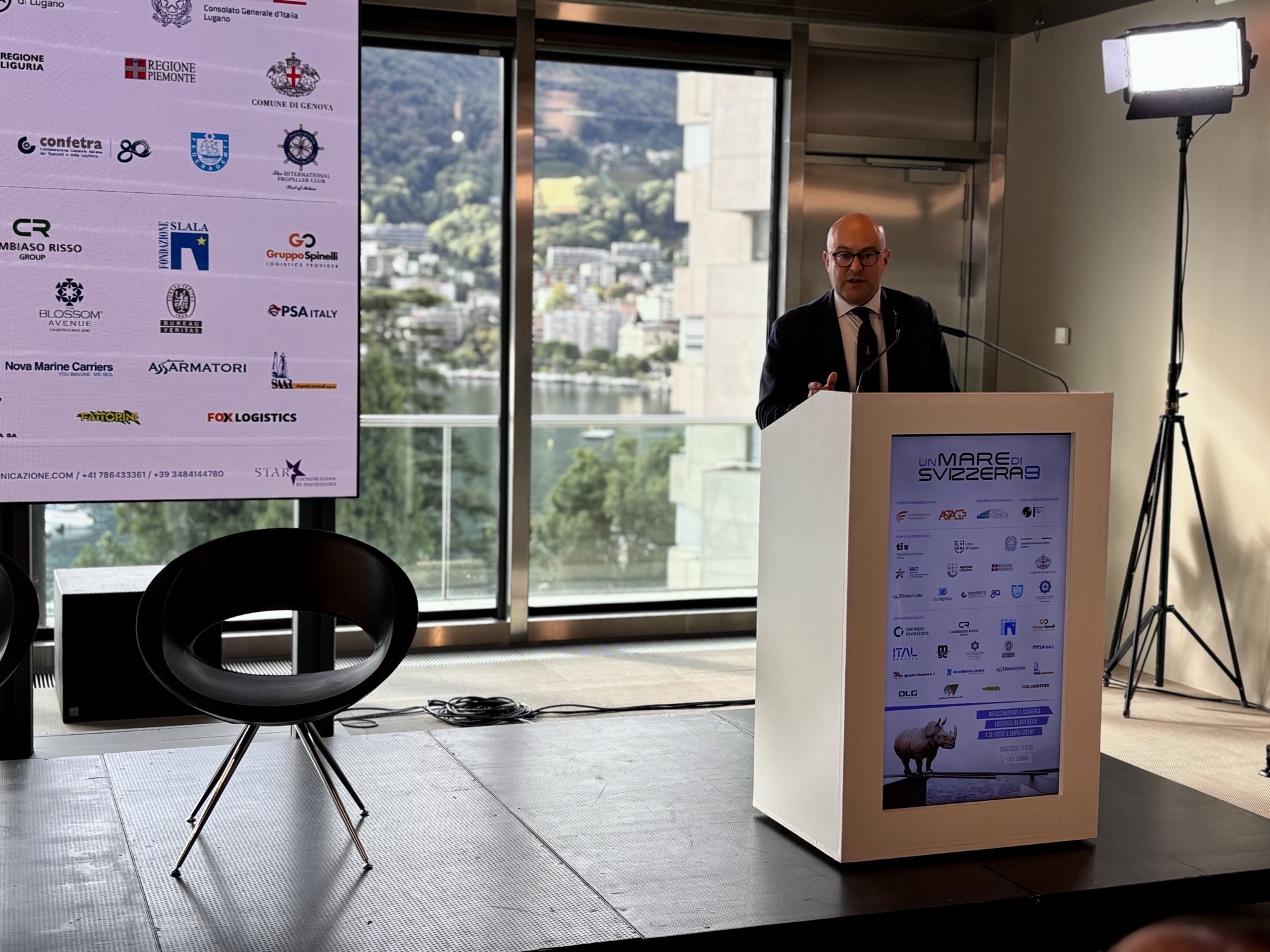 Porti liguri e Svizzera, Piana a Lugano: «Trasporti digitalizzati per competere sui mercati internazionali»