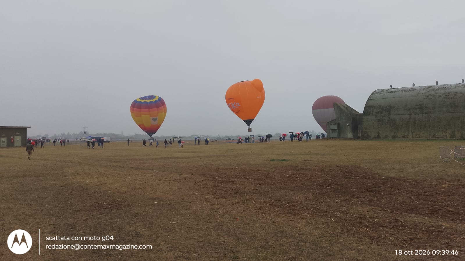 Balloon Cup 2026 a San Damiano: mongolfiere colorate sotto il cielo nuvoloso Copia