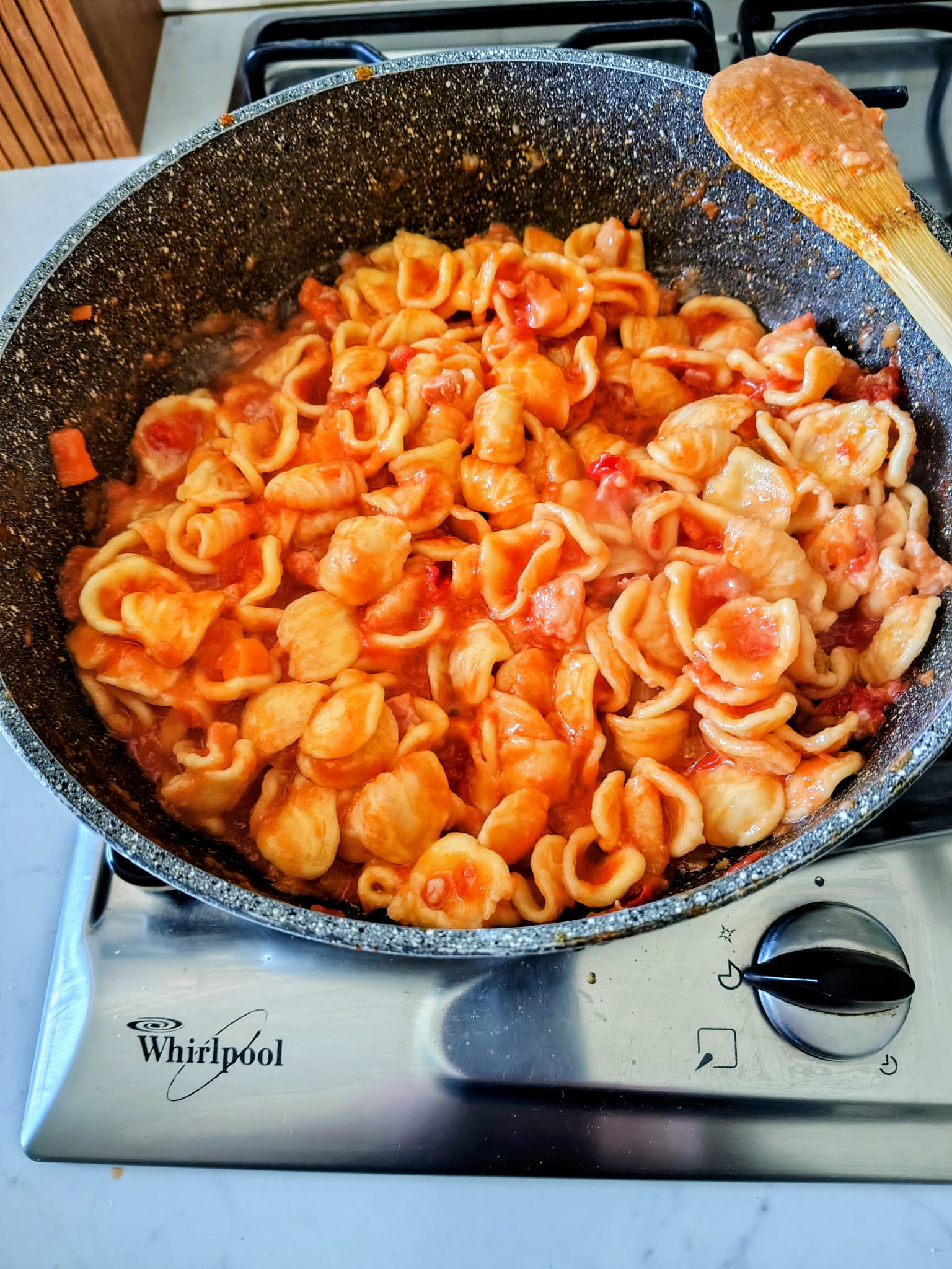 Orecchiette con datterini e burrata ricetta di Gianguido Carini